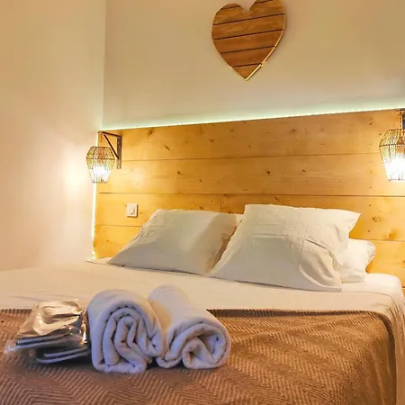 Love And Bubbles Location Avec Jaccuzi Pezenas Exterior photo